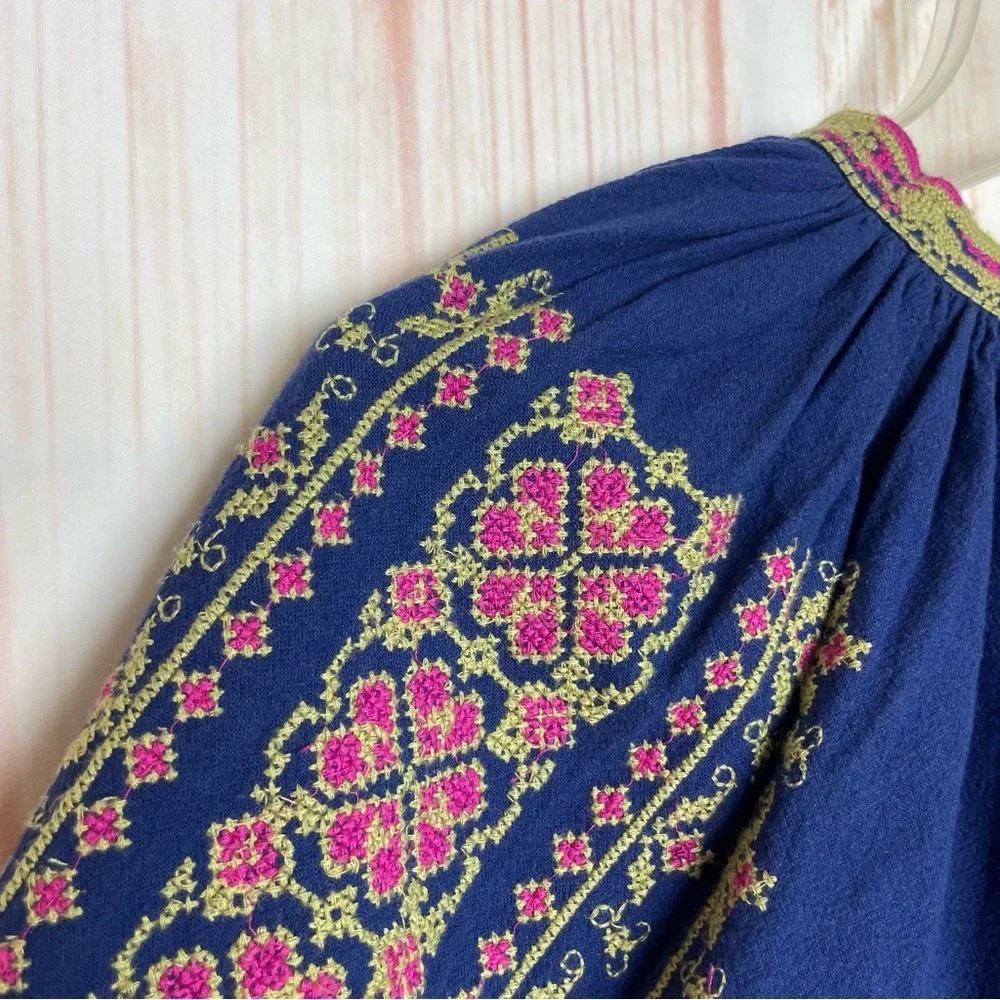 Free People Navy and Pink Embroidered Cropped Blouse (S/M) - Picture 9 of 11